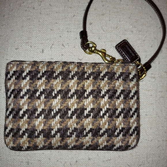 Coach Brown and Tan Wool and Leather Houndstooth Wristlet - Picture 2 of 8
